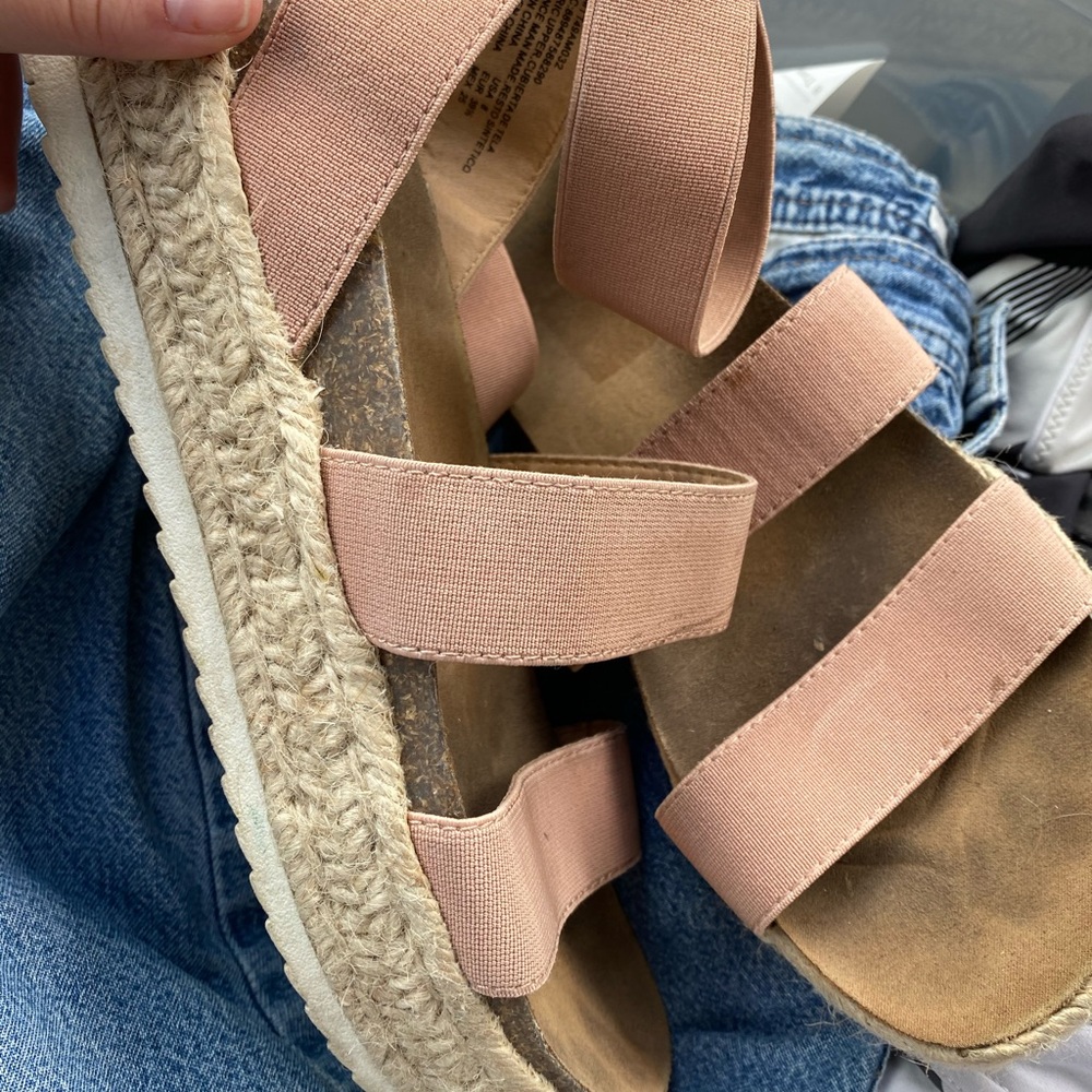 Platform sandals